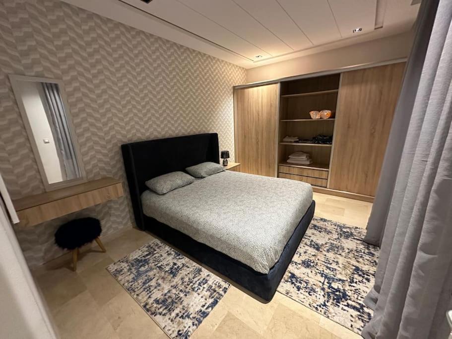 Moderne, Luxueux Et Front De Tanger